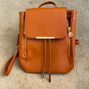 Brown leather travel bag